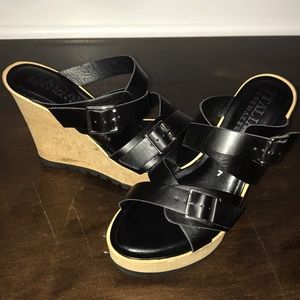 Italian Shoemakers wedges. Size 7. EUC!